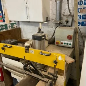 Single end tenon machine