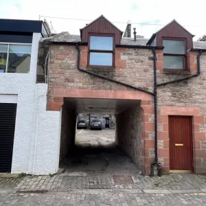 PARKING SPACE AVAILABLE - Image 2