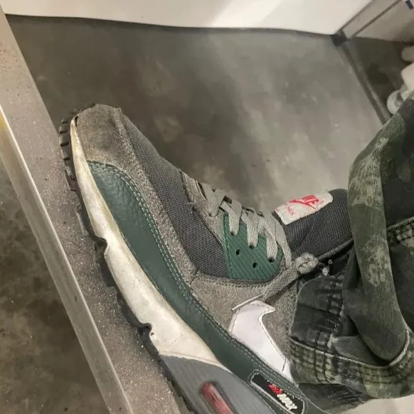 Nike Air Max size 9