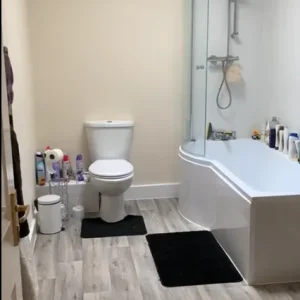 Double room with all bills covered - Image 4