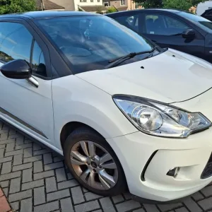 Citroen, DS3, Hatchback, 2014, Manual, 1560 (cc), 3 doors - Image 3