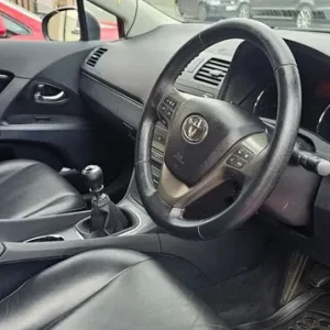 Toyota Avensis 2012 2.2 diesel manual 4-door - Image 7