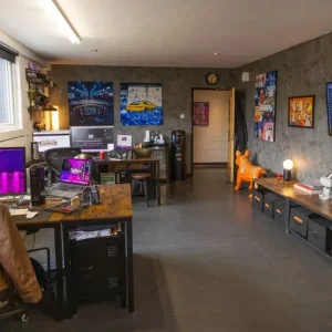 750 sqft Creative Space with Soundproof Room and 24/7 Access - Image 6