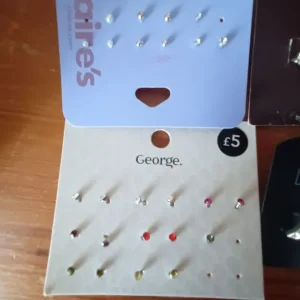new earrings on their packaging Claire TU - Image 3