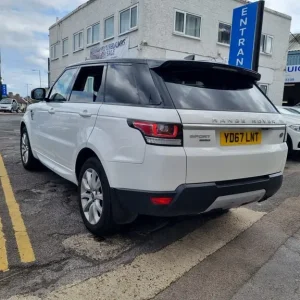 2017 Land Rover Range Rover Sport 2.0 SD4 HSE 5dr Auto Estate Diesel - Image 8