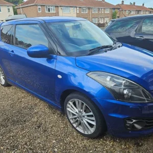 Suzuki Swift 2015 3-door manual hatchback - Image 2