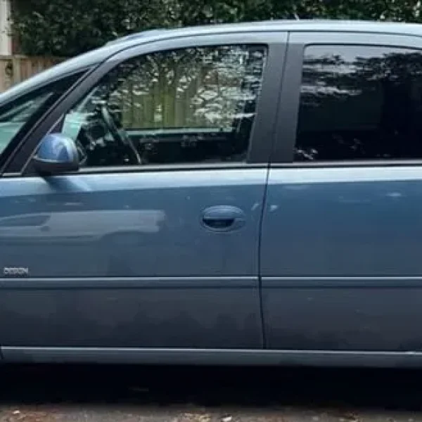 Vauxhall Meriva MPV 2006 manual 1.8L 5-door