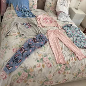 Nightwear age 11/12 - Image 2
