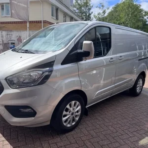 2020 Ford Transit Custom 2.0 EcoBlue 130ps Low Roof Panel Van - Image 3