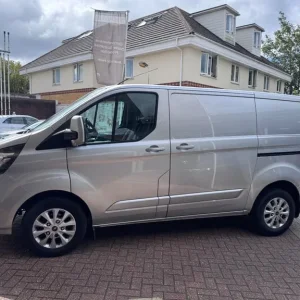 2020 Ford Transit Custom 2.0 EcoBlue 130ps Low Roof Panel Van - Image 4