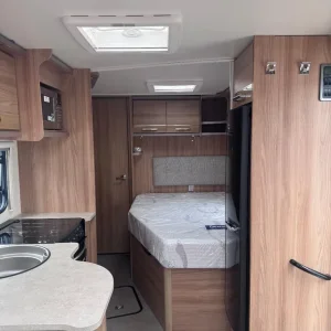 Bailey Pegasus Verona 2017 fixed bed tourer - Image 4