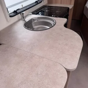Bailey Pegasus Verona 2017 fixed bed tourer - Image 6