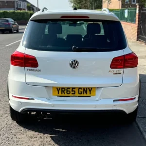 2015 VW Tiguan R-Line 2.0 Tdi Diesel Manual 4x4 - Image 4