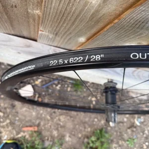 28” road/gravel bike wheels matching pair - Image 3