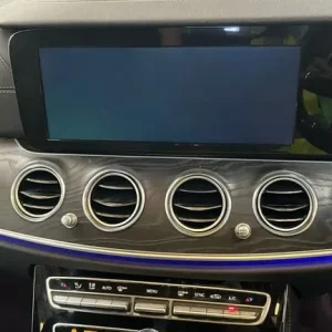 2016 Mercedes-Benz E-Class 3.0 E350d V6 AMG Line Saloon 4dr Diesel G-Tronic+ Euro 6 (s/s) - Image 3