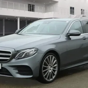 2016 Mercedes-Benz E-Class 3.0 E350d V6 AMG Line Saloon 4dr Diesel G-Tronic+ Euro 6 (s/s) - Image 5