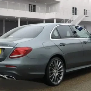 2016 Mercedes-Benz E-Class 3.0 E350d V6 AMG Line Saloon 4dr Diesel G-Tronic+ Euro 6 (s/s) - Image 8