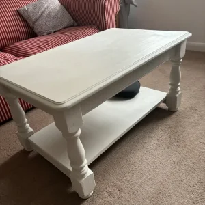 White coffee table - Image 2