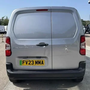 2023 Peugeot e-Partner 136ps 50kWh Professional Premium + with Air Con and Sat Nav - Image 7