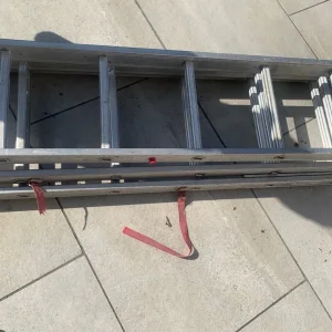 12 sprung 3 piece set ladder - Image 2