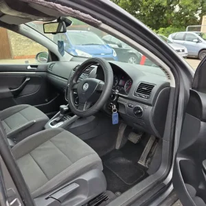 Volkswagen Golf 5 1.6 Automatic 2005 - Image 2