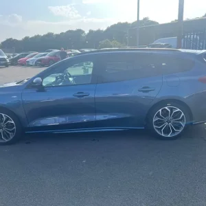 2025 Ford Focus 1.0 EcoBoost Hybrid ST-Line X 5dr Auto Estate - Image 4