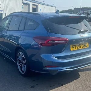 2025 Ford Focus 1.0 EcoBoost Hybrid ST-Line X 5dr Auto Estate - Image 6