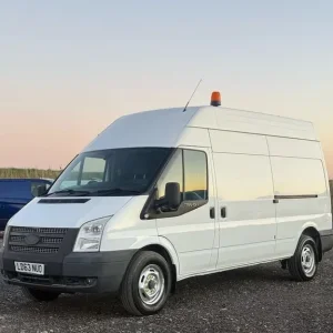 2013 Ford Transit 2.2 TDCi 350 Panel Van - Image 3