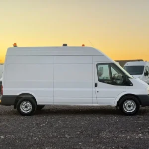 2013 Ford Transit 2.2 TDCi 350 Panel Van - Image 8