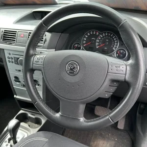 Vauxhall Meriva automatic - Image 2
