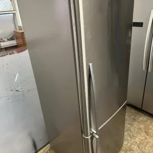 Fisher & Paykel stainless steel fridge freezer - Image 7