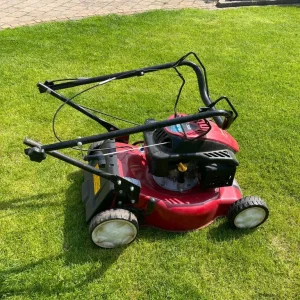 Power drive Petrol Lawnmower - Image 7