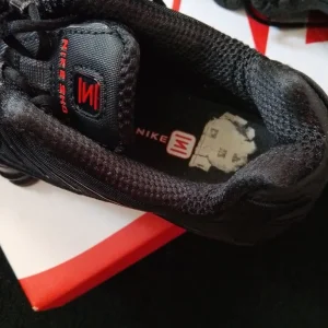Nike Shox - Image 4