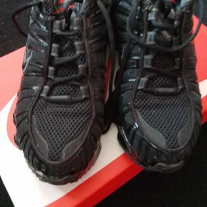 Nike Shox - Image 5