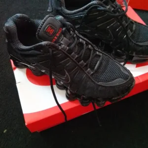 Nike Shox