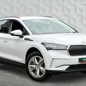 2025 Skoda Enyaq 5dr Electric SUV – 100 miles, full service history - Image 2