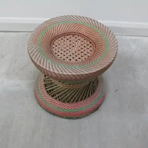 Round seat