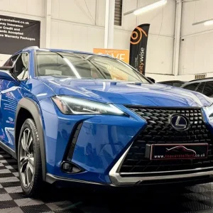 2019 Lexus UX 250h Hybrid Estate - Image 5