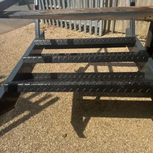 Used 3 Tread Staircase - Image 3