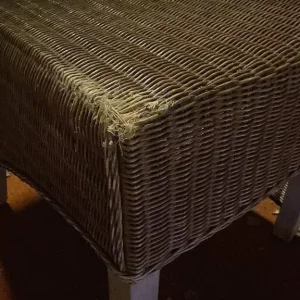 Oak dining table and 8 sprung wicker chairs - Image 4