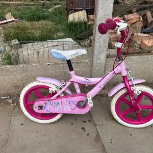 3 working bikes with chains and brakes needing replacement - Image 2