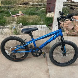 3 working bikes with chains and brakes needing replacement - Image 5