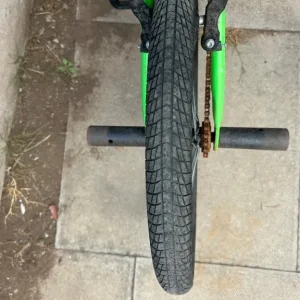 3 working bikes with chains and brakes needing replacement - Image 6