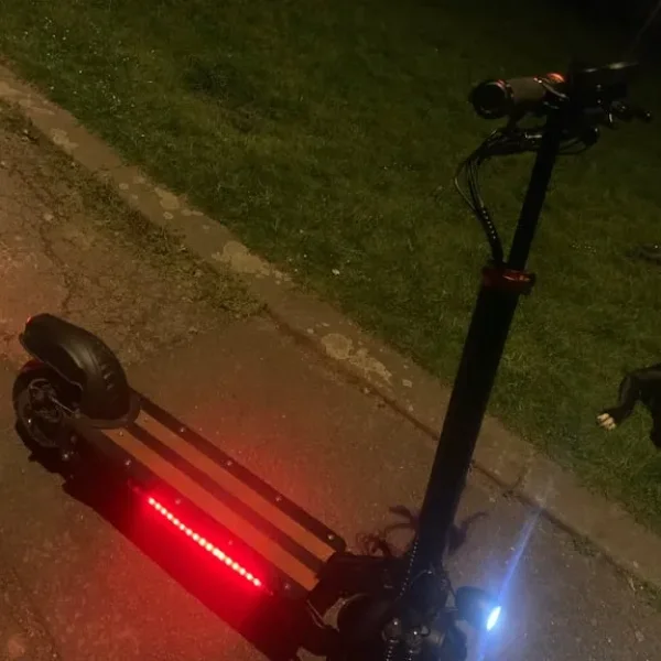 Electric scooter