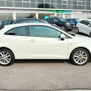 SEAT Ibiza 1.6 TDI CR FR, 2013 - Image 2