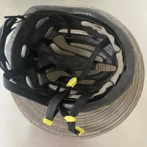 Bicycle helmet - Image 2