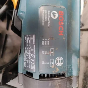 Makita 3612C Plunging Router and Bosch GBM 13-2 RE Drill - Image 4