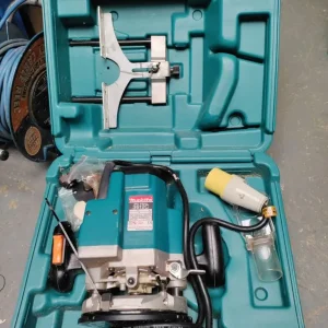 Makita 3612C Plunging Router and Bosch GBM 13-2 RE Drill