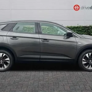 2019 Vauxhall Grandland X 1.5 Turbo D Diesel Manual SUV - Image 2