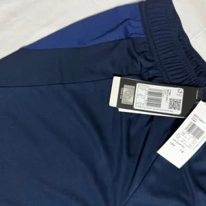 adidas Manchester United 2024/25 Away Shorts Junior Size 13-14 - Image 8